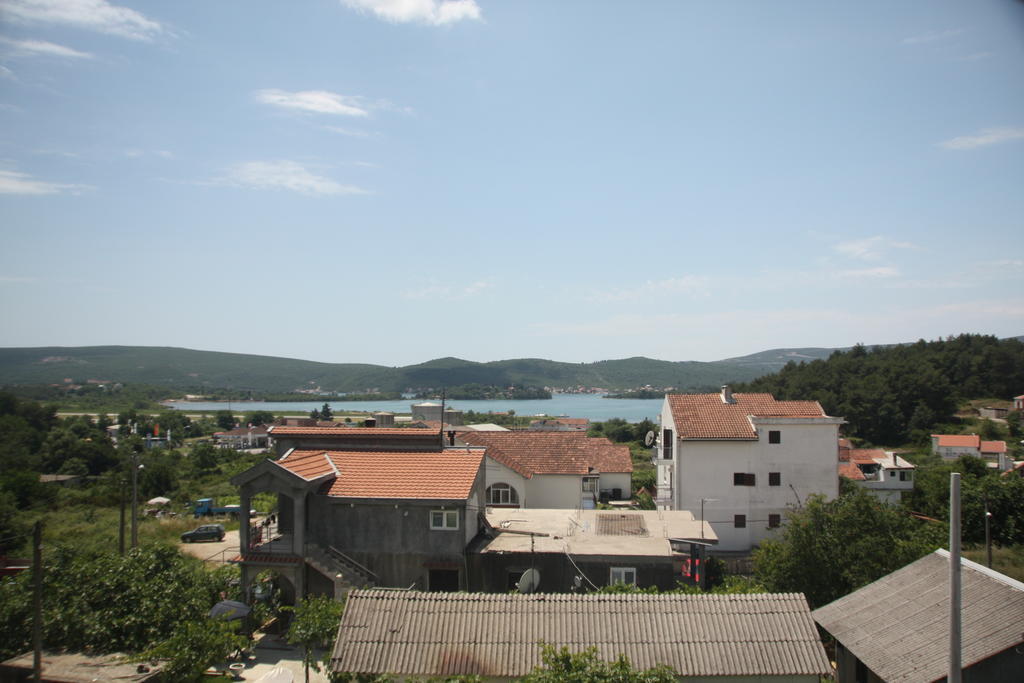 Apartments Pavicevic Тиват Стая снимка