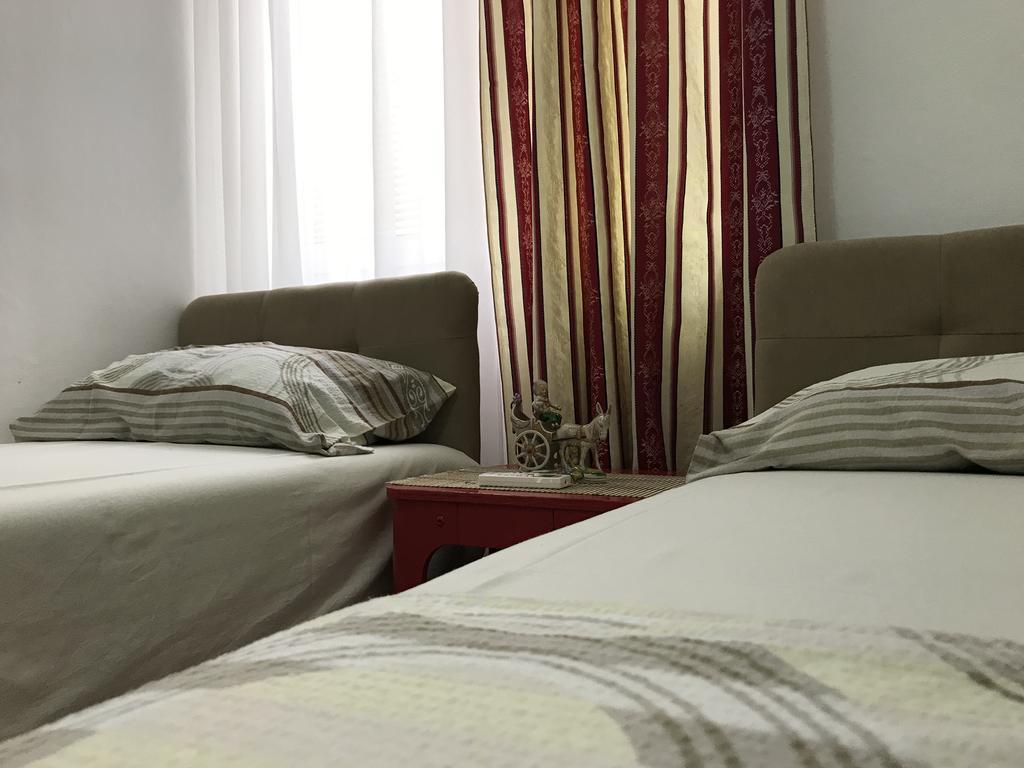 Apartments Pavicevic Тиват Екстериор снимка