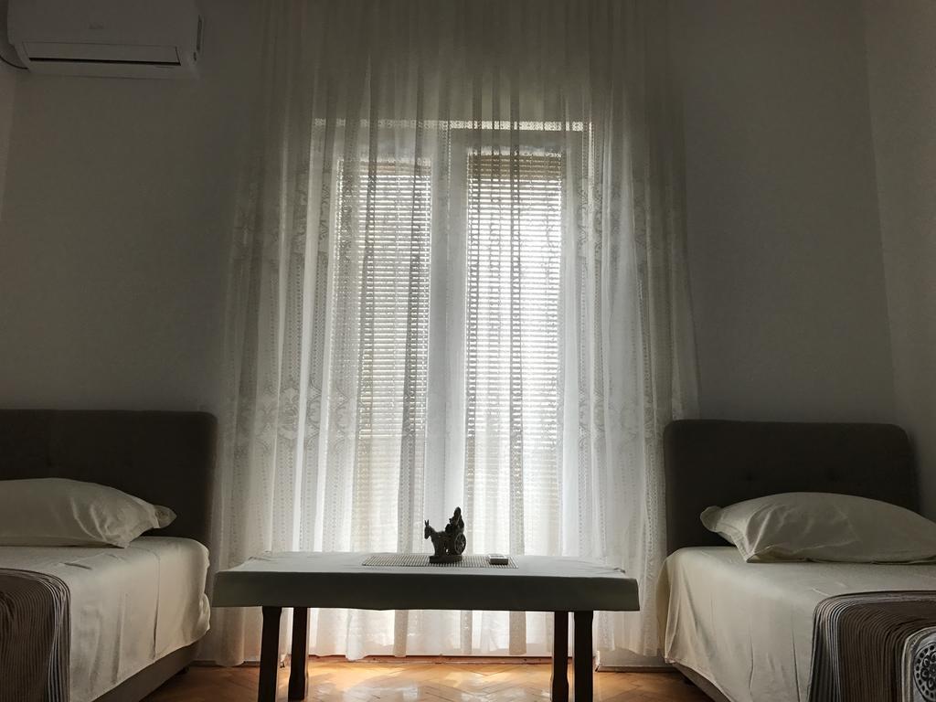Apartments Pavicevic Тиват Екстериор снимка