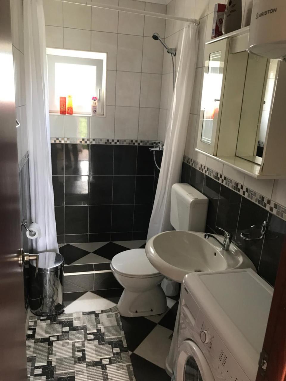 Apartments Pavicevic Тиват Екстериор снимка