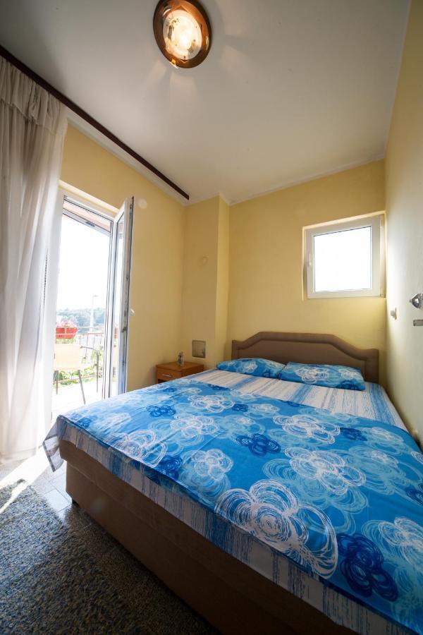 Apartments Pavicevic Тиват Стая снимка
