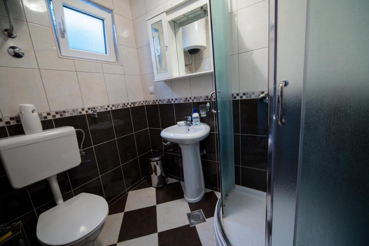 Apartments Pavicevic Тиват Стая снимка