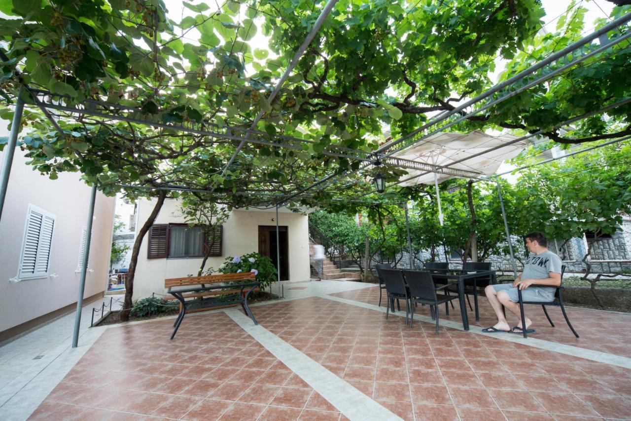 Apartments Pavicevic Тиват Стая снимка